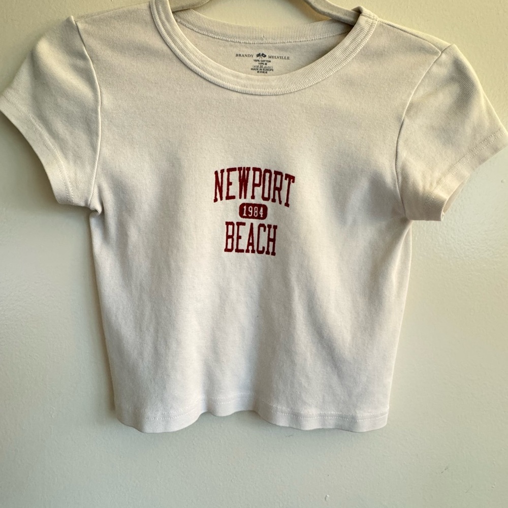 Brandy Melville Newport Short Sleeve Tee